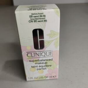 Clinique Superbalanced Makeup - Sand Shade